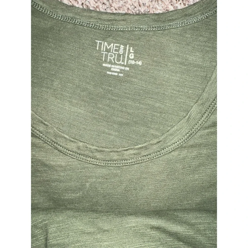 Time and Tru Dress Womens L Olive Green Tiered Knit Knee Length Casual - Picture 2 of 2